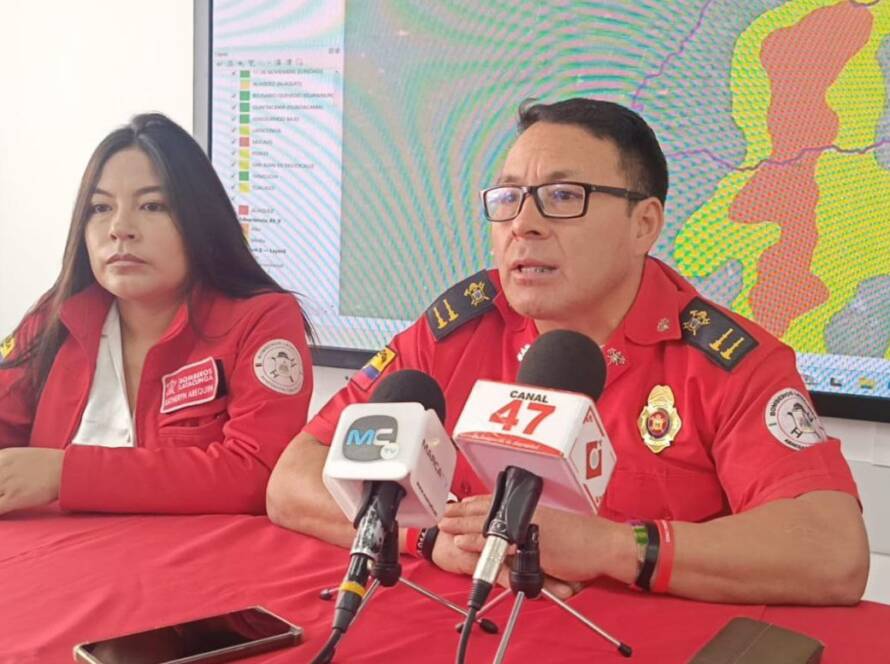 Crnl. (B) Angel Baño Gamboy JEFE DEL CUERPO DE BOMBEROS DE LATACUNGA